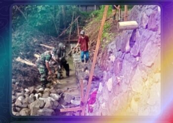 Kemanunggalan TNI Rakyat, Babinsa Gotong Royong Buat Talud