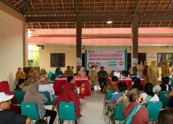 Babinsa Koramil 09 Grogol dampingi Sub-PIN Polio di Desa Madegondo Grogol Sukoharjo