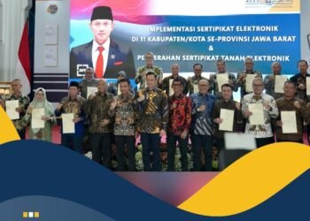 Menteri AHY Serahkan 136 Sertifikat Tanah Elektronik, Gedung Sate dan Lapangan Gasibu Kini Lebih Berkepastian Hukum