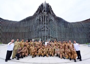 Pj Gubernur Sumut Agus Fatoni Hadiri Pengarahan Terkait Isu Krusial dari Presiden Jokowi di IKN