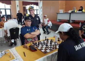 Momen Hendry Ch Bangun Bertemu Orang Yang Mengklaim Posisinya, Tunjukkan Jiwa Besarnya