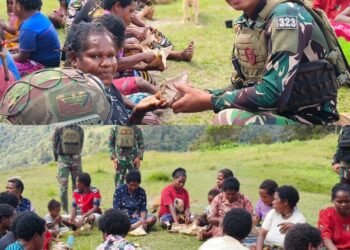 Bentuk Keakraban TK Dangbet dan Masyarakat Pedalaman Papua, Satgas Yonif 323 Gelar Makan Bersama