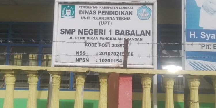 Jabat Kepala Sekolah di SMPN 1 Babalan dan SMPN 1 Besitang, Tukiman,S.Pd Diduga Jarang Ngantor