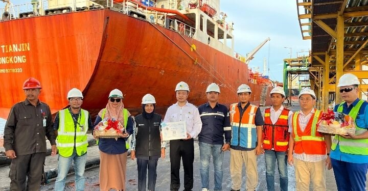 Pelindo Regional 1 Belawan dsn Subholding Pelindo Multi Terminal, Lepas Kapal Terkahir 2024 di Pelabuhan Belawan 