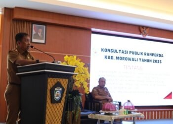 Sekda Morowali Yusman Mahbub Buka Konsultasi Publik Terkait 3 Buah Ranperda Kabupaten Morowali TA 2025.