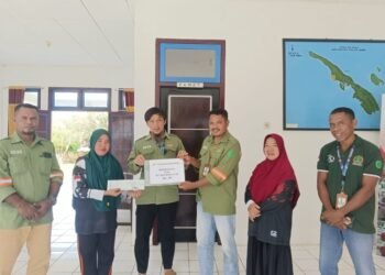 PT Bartra Putra Mulia Dukung Semarak HUT RI Ke-80 di Kecamatan Pulau Gebe