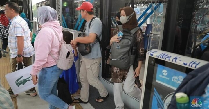 Profesi Kerja Apapun Itu Tetap di Jalani Dengan Hati Karena Sulitnya Pekerjaan 