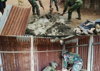 Satgas Yonif 700/WYC Pos Gome Hadirkan Kepedulian, Bangun Sanitasi untuk Warga Yenggernok