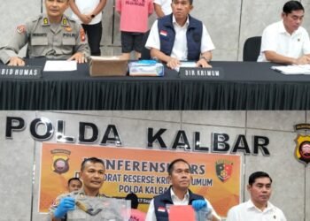 Polda Kalbar Tangkap 4 Penyusup Aksi Massa Bawa Molotov dan Sajam