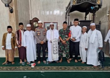 Landak Bersalawat Peringatan Maulid Nabi di Masjid Keraton Ismahayana Landak, Polri Hadirkan Pesan Damai dan Aman