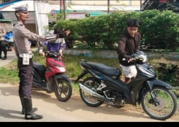 Waka Ops Polres Melawi Pantau Langsung Ops Zebra, Masih Banyak Ditemukan Pelanggaran Seperti Tidak Gunakan Helm Dan Lainnya!