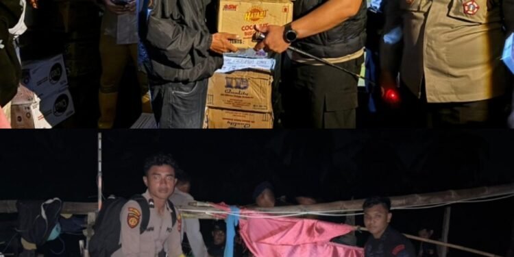 Kapolres Langkat Salurkan Bansos Untuk Warga Terdampak Banjir di Pematang Jaya Melalui Jalur Laut