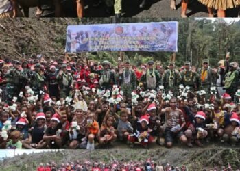 Bakar Batu Perekat Persaudaraan, Pangkogabwilhan III Letakkan Batu Pertama Gereja di Tomka