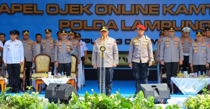 Perkuat Kemitraan dengan Ojek Online: Polda Lampung Gelar Baksos dan Bakkes Pada Apel Ojol Kamtibmas Nasional 2025