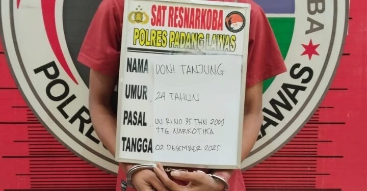 Berusaha Kabur dan Propokasi Warga Saat Didatangi Polisi, Pengedar Sabu Akhirnya Pasrah