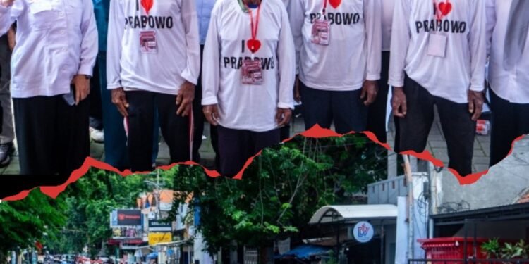 Bupati Gresik Serahkan Bantuan 200 Becak Listrik Untuk Pembecak Lansia