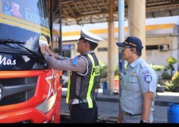 Operasi Keselamatan Semeru 2026, Satlantas Polres Gresik Ramp Check Bus di Terminal Bunder