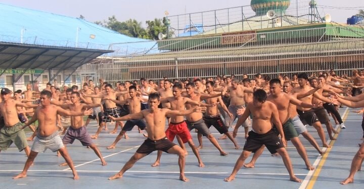 Gerak Sehat dari Balik Jeruji: Warga Binaan Lapas Kelas IIA Pekanbaru Gelar Senam Bersama