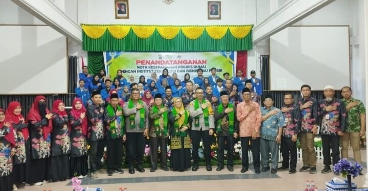 Polres Dumai Intensifkan Pemadaman dan Pendinginan Karhutla, Libatkan TNI, BPBD, dan Masyarakat