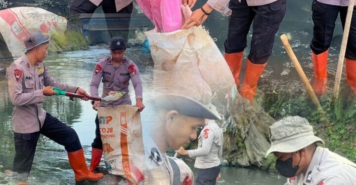 Peduli Lingkungan, Brimob Polda Sumut Angkat Sampah dari Sungai Demi Warga