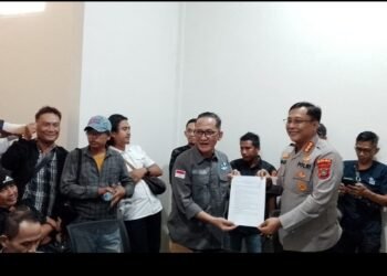 Puluhan Wartawan Dari Berbagai Organisasi Pers, Perusahaan Media, dan Jurnalis Daerah Dari Bangka, Bangka Tengah, Bangka Selatan Hingga Belitung Mendatangi Mapolda Kepulauan Bangka Belitung.