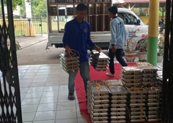 Ngopi Berkeselamatan Bersama Ojol, Kapolres Langkat Dorong Budaya Tertib Lalu Lintas dari Ruang Dialog