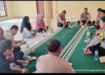 Kapolsek Secanggang Pimpin Kegiatan Binrohtal Untuk Tingkatkan Iman dan Integritas Personil 