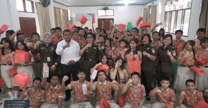 Cegah Narkoba Dan Ajarkan Etika Hukum Bermedia Sosial Pada Usia Sekolah