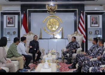 Panglima Armada III Sambut Kunjungan Kehormatan Area Head PT Bank Mandiri di Mako Armada III