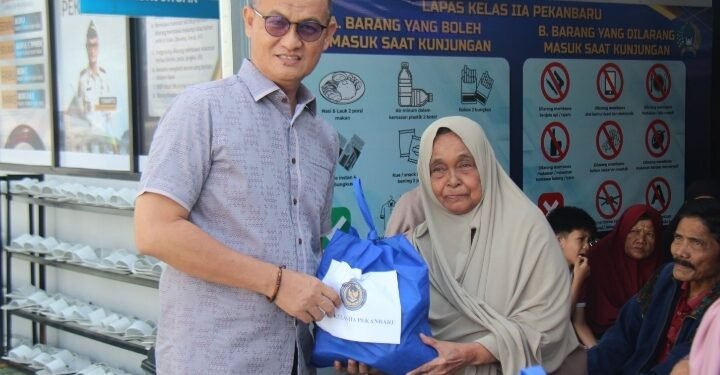 Semangat Berbagi di Bulan Ramadhan, Lapas Pekanbaru Gelar Bakti Sosial