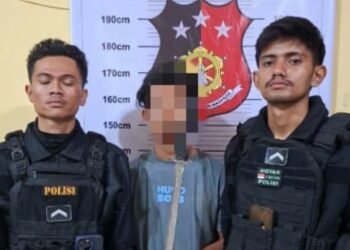 Personel Dit Samapta Polda Sumut Amankan Pemuda Bawa Samurai Saat Patroli di Wilayah Polres Pelabuhan Belawan