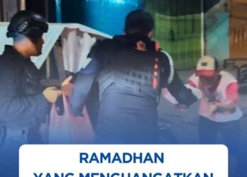 Ramadhan yang Menghangatkan: Brimob Sumut Berbagi Sahur untuk Warga di Bawah Underpass Medan
