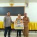 Bhabinkamtibmas Polsek Secanggang, Hadiri Penyerahan BLT-DD Kepada Warga Kurang Mampu di Desa Pantai Gading 