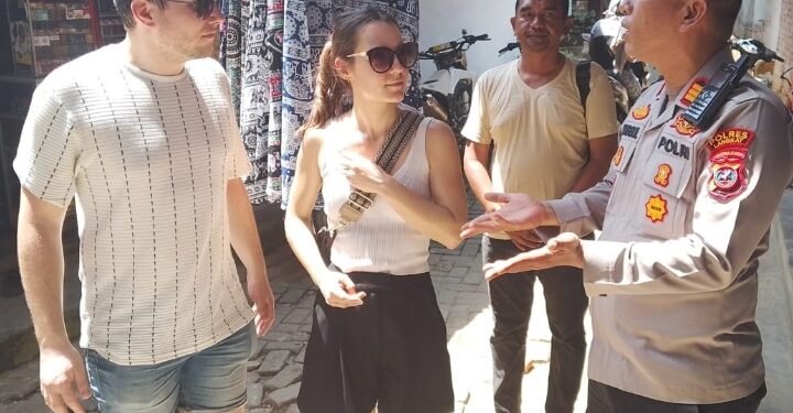 Dalam Rangka Ops Ketupat, Polsek dan Pos PAM Bahorok Intensifkan Patroli di Bukit Lawang, Masyarakat Diminta Manfaatkan Layanan 110