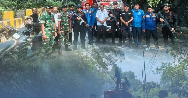 Sigap di Tengah Karhutla, Brimob Sumut Amankan Jalur Lintas Siborongborong–Parapat