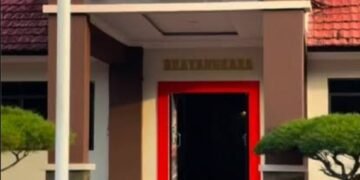 Satreskrim Polres Lingga Diduga Amankan Satu Unit Lori Bermuatan Kayu Ilegal Tujuan Tanjung Pinang 