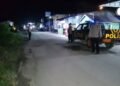 Personel Polsek Secanggang Laksanakan Patroli Blue Light di Tempat Keramaian