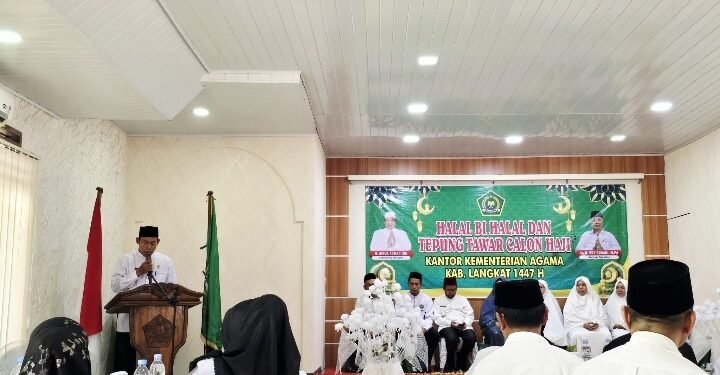 Acara Halal Bihalal Para Jama’ah Calon Haji di Aula Kantor Kemenag Langkat Berjalan Haru Penuh Kebersamaan 