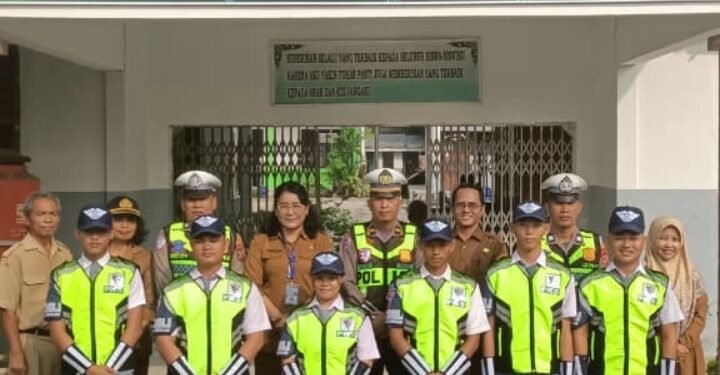 Sat Lantas Polres Pelabuhan Belawan Latih PKS di SMA Negeri 9 Medan