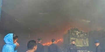 Respons Cepat Tanpa Tunda, Brimob Polda Sumut Berhasil Kendalikan Kebakaran di Medan Timur