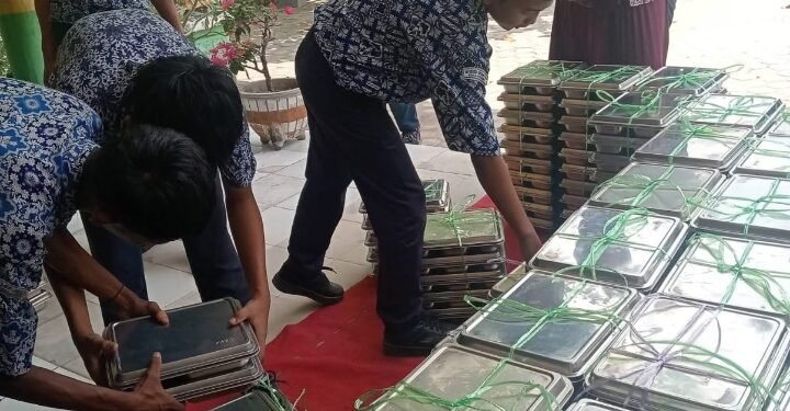 Siswa-Siswi SMP 2 Secanggang Antusias Ikuti Kegiatan Pengambilan MBG