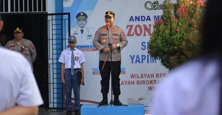 Kapolres Langkat Tanamkan Disiplin dan Semangat Raih Cita-Cita Setinggi Bintang di SMA YAPIM Taruna Stabat