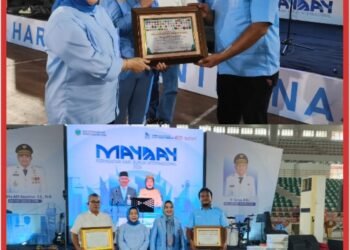 Kapoldasu dan Gubsu Terima Plakat Penghargaan Dari SP/SB Sumut