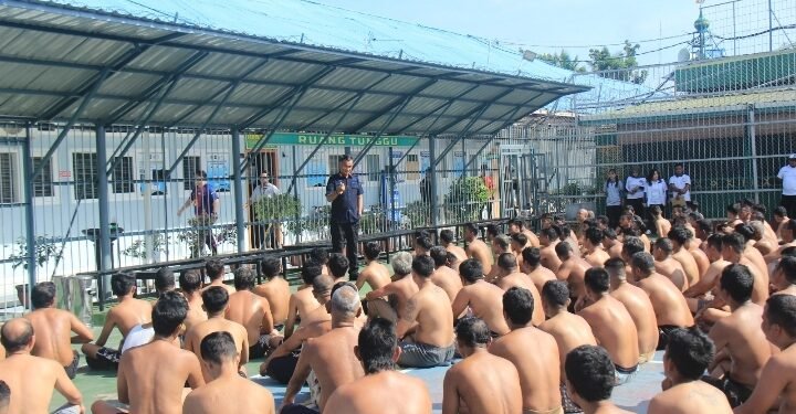 Sehat dan Produktif dari Balik Jeruji: Warga Binaan Lapas Pekanbaru Antusias Ikuti Senam Pagi dan Edukasi Kesehatan Gigi