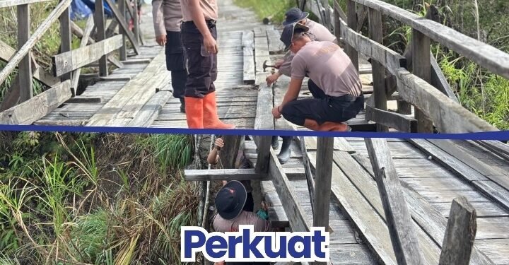 Perkuat Infrastruktur Desa, Brimob Sumut Lakukan Perbaikan Jembatan Gotting