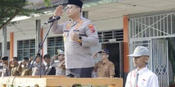 Kapolres Langkat Jadi Pembina Upacara di SMAN 1 Hinai, Tanamkan Disiplin, Anti Bullying dan Kesadaran Hukum Generasi Muda