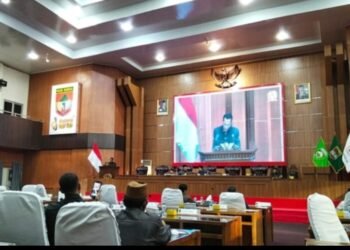 Tujuh Fraksi DPRD Musi Rawas Menyepakati Empat Rancangan Peraturan Daerah (Raperda) Dibahas Lebih Lanjut.