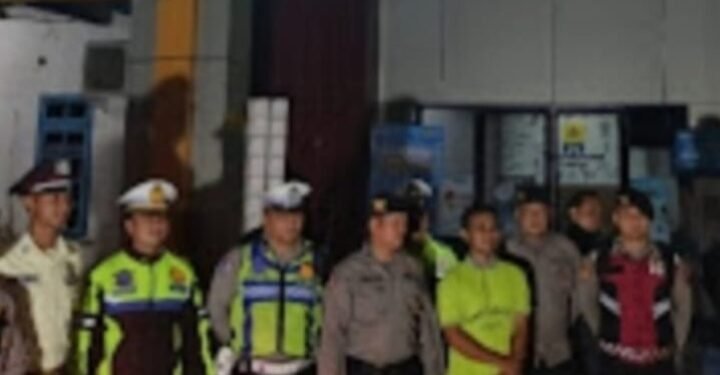 Ditengah Situasi Gangguan Kelistrikan di Wilayah Sumatera, Polres Langkat Gerak Cepat Gelar Laksanakan Patroli Skala Besar