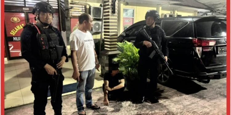 Brimob Polda Sumut Gagalkan Tawuran Dini Hari di Medan, Empat Pemuda dan Dua Kelewang Diamankan