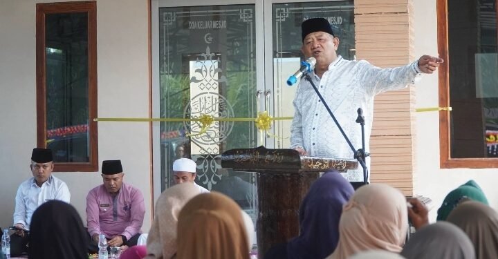 Bupati Syah Afandin: Masjid Harus Jadi Pusat Pembinaan Generasi Muda